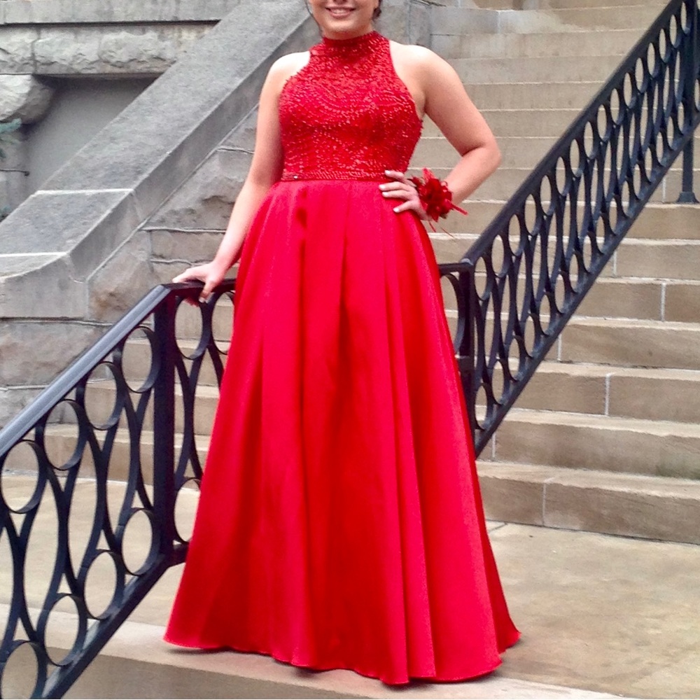 Milano, red, long, formal, prom dress with sequins bodice. Size 10. Has POCKETS!
